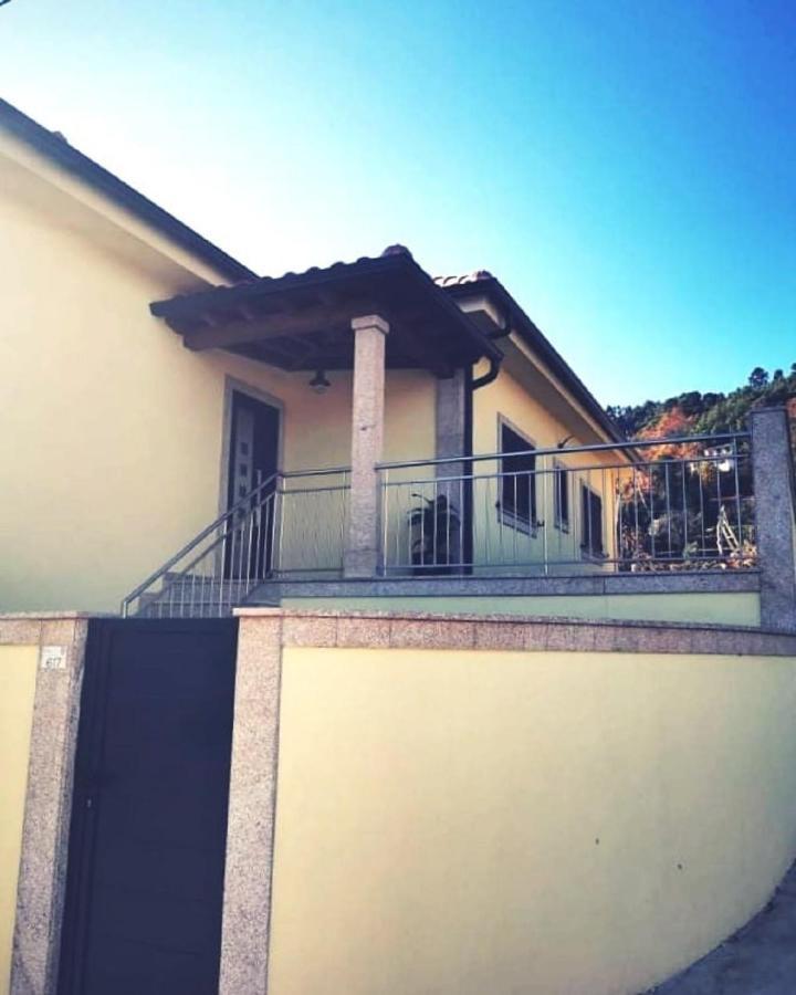 Villa Casa Dos Henriques Geres By Geres Casas Esterno foto